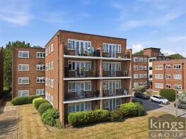 16, 176 Marlow Court, Chase Side, London N14 5HR