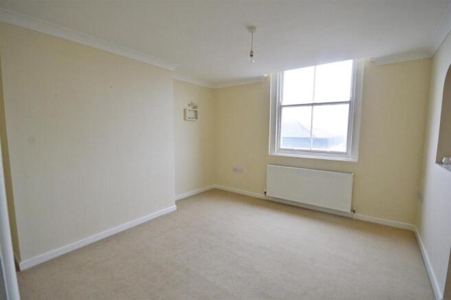 1 bed Flat to rent Image 4
