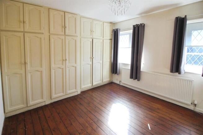 3 bed Semi-Detached for sale Image 10