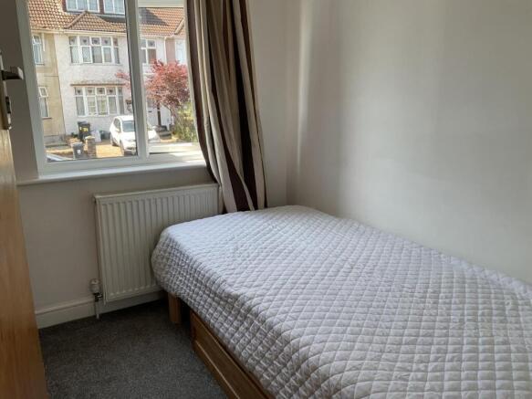 24 Railway View, Goldthorpe, Rotherham, South Yorkshire S63 9LN photo 5