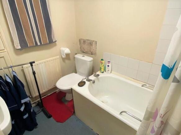 Bathroom.jpg