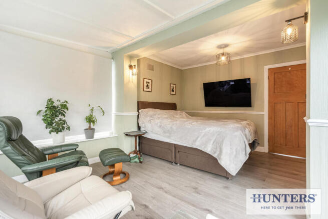 2 bed Semi-Detached Bungalow for sale Image 7