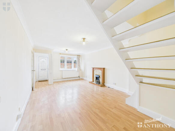 CAM03218G0-PR0761-STILL006