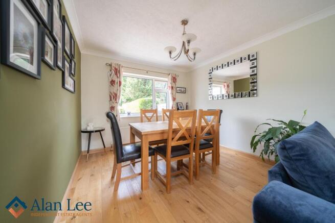 Brampton Avenue, Macclesfield, Cheshire photo 4