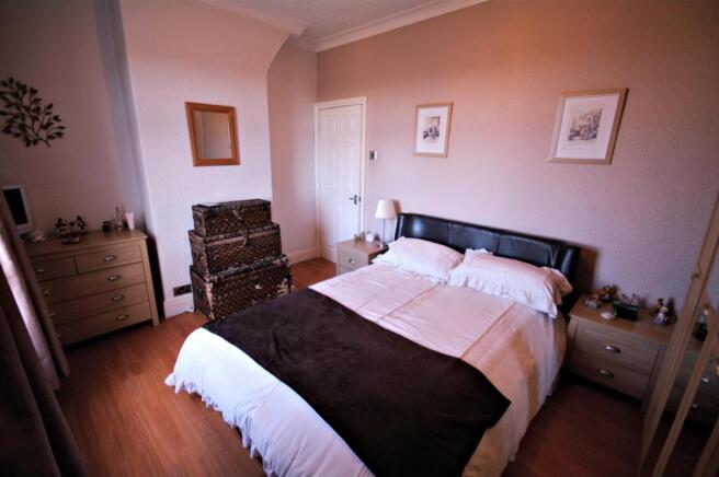 bedroom 1-2 hapton.j
