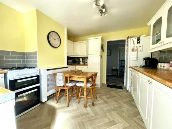 kitchen (3).JPEG