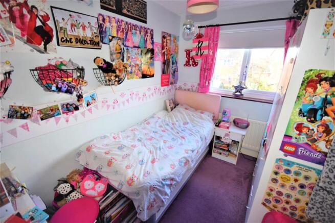 27 Birkdale Road Bed 4.JPG