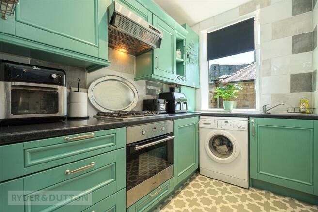 2 bed Terraced for sale Image 5