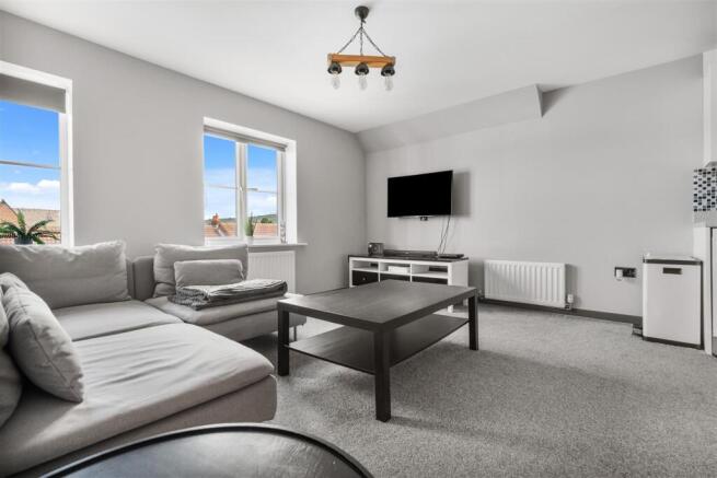 2 bed Apartment for sale Image 4