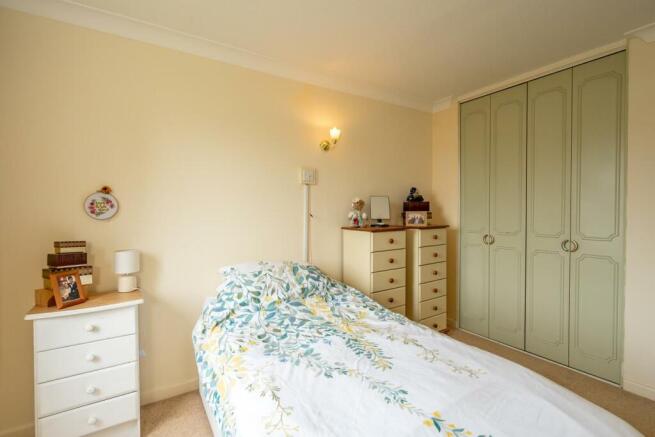 Bedroom (2).jpg