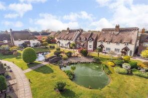 4, The Beaches, Waterford Gardens, Littlehampton BN17 5PQ
