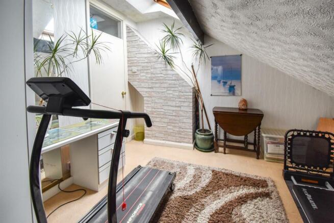 Loft Room/Bedroom 4