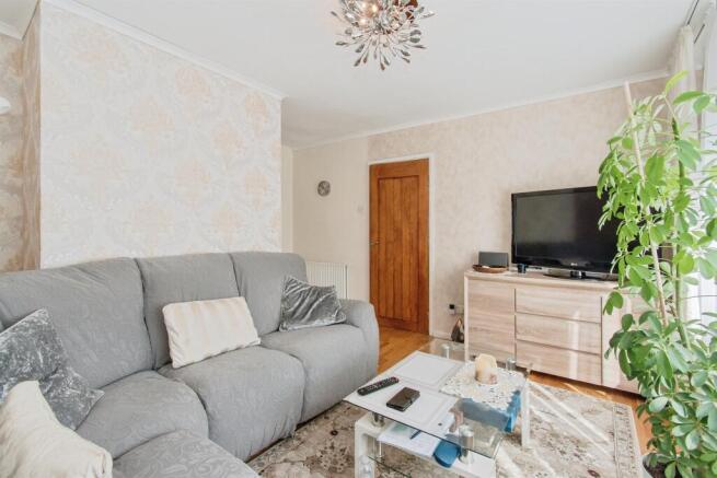 3 bed Detached for sale Image 4