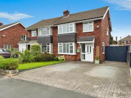 34, Canberra Road, Bramhall, Stockport SK7 1LG