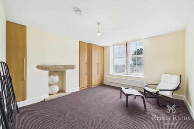 2 bed Apartment to rent Image 4