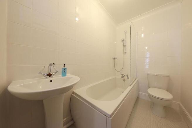 1 Gilestone Rd 1673.JPG