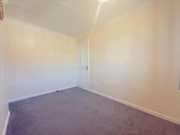 2 bed House for sale Image 12
