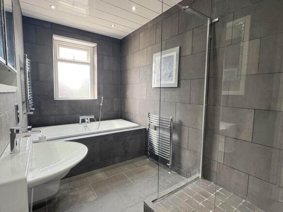 2 bed Terraced for sale Image 12