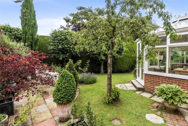 GARDEN