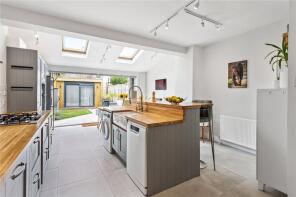 16, Fairlight Road, London SW17 0JD