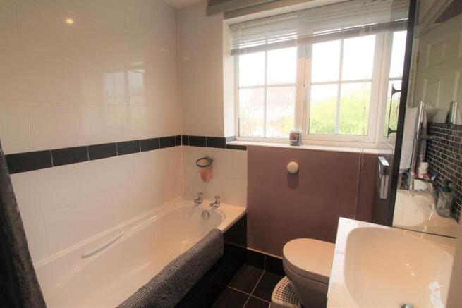 Bathroom.JPG