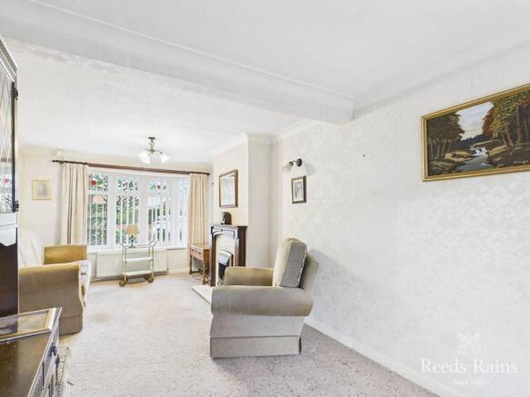 4 bed Semi-Detached for sale Image 5