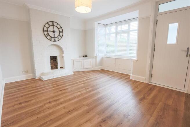 33 Broomfields 5.jpg