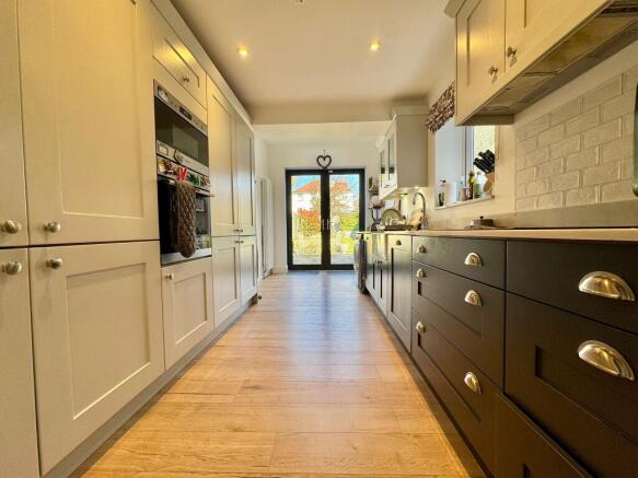 L- Kitchen 2