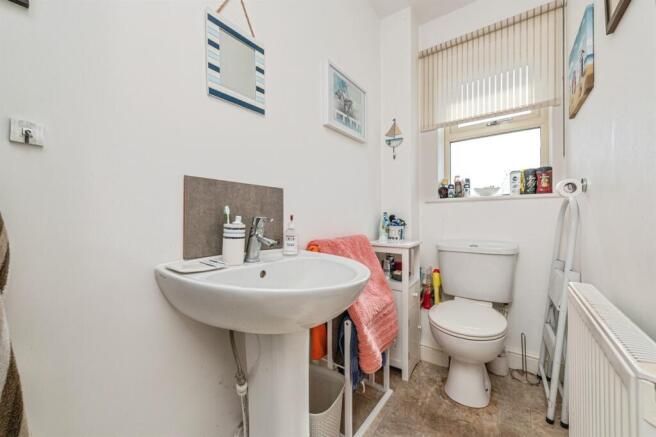 4 bed Town House for sale Image 10