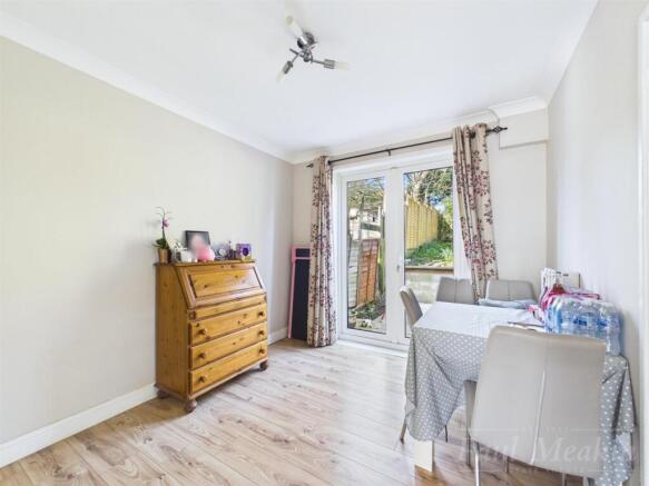 Heathfield Vale, South Croydon photo 4