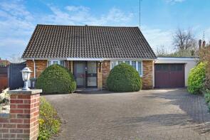 21, Hornbeam Close, Theydon Bois, Epping CM16 7JT