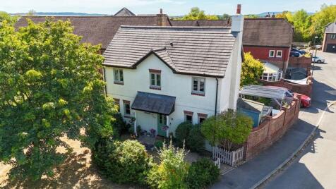 Holders Close, Billingshurst, RH14