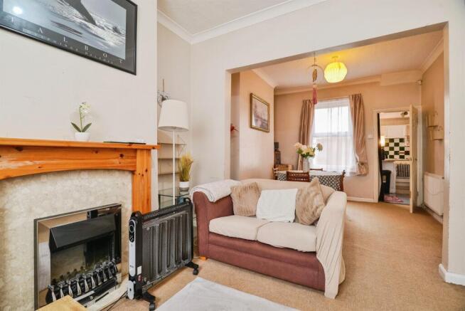 2 bed Terraced for sale Image 4