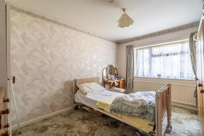 2 bed Semi-Detached Bungalow for sale Image 6