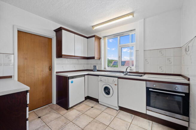 3 bed Semi-Detached for sale Image 7