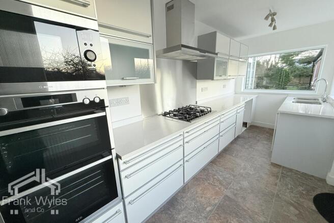 Photo 09-01-2025, 15 57 16