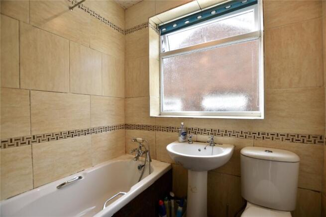 2 bed Semi-Detached Bungalow for sale Image 11