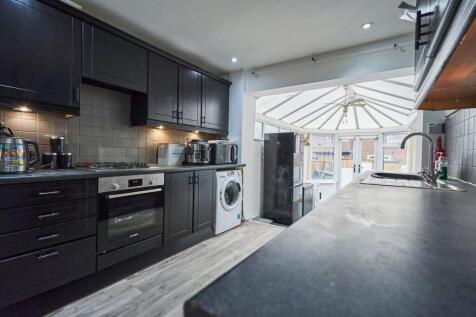 Short Street, Atherton, M46