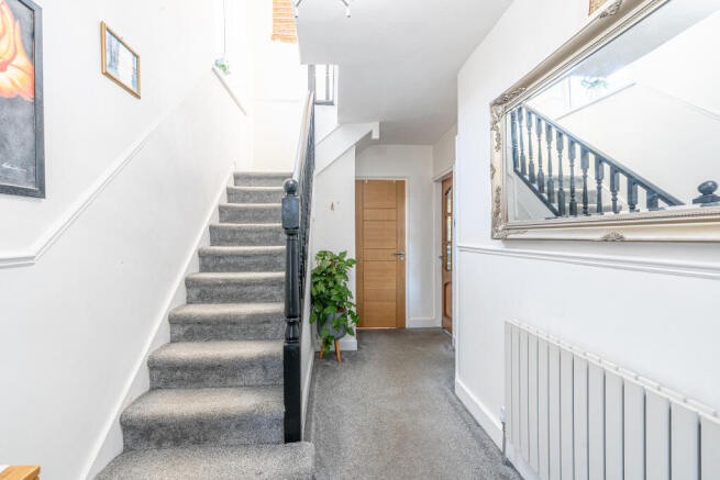 4 bed Semi-Detached for sale Image 5