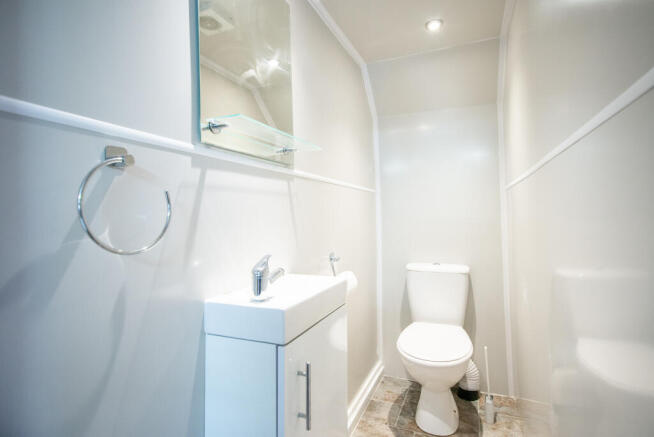 3 bed Terraced to rent Image 11