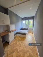 Flat 1, 55 Ramuz Court, Ramuz Drive, Westcliff-on-sea SS0 9JH
