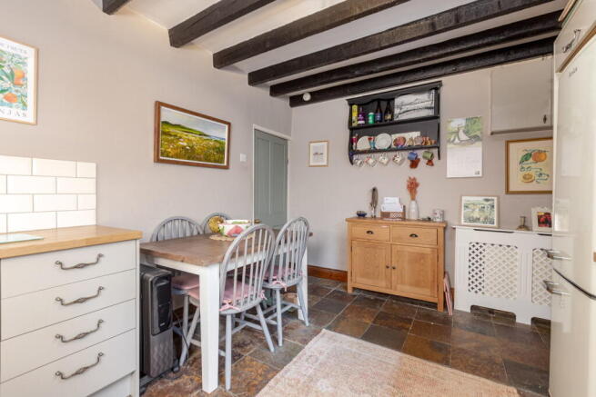 2 bed Terraced for sale Image 6