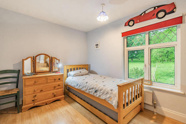 8506752-interior15