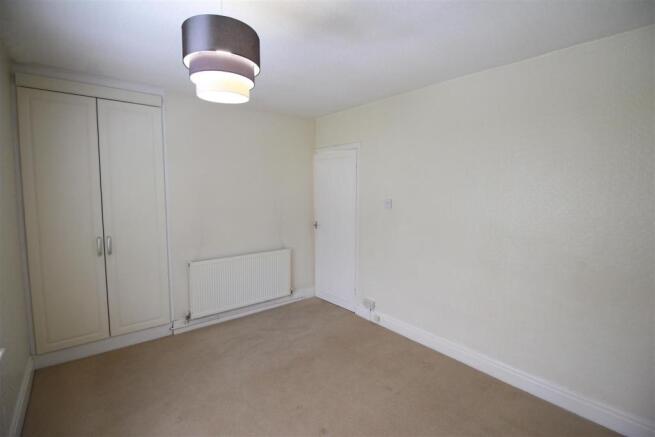Bedroom 1 (2).JPG