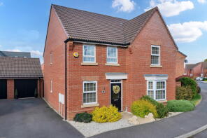 18, Mahaddie Way, Huntingdon PE28 2WE