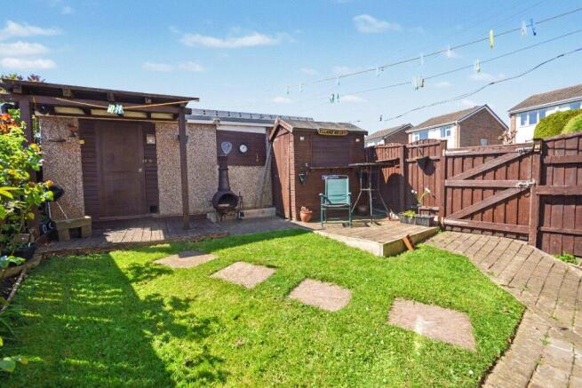 4 bed Semi-Detached for sale Image 8