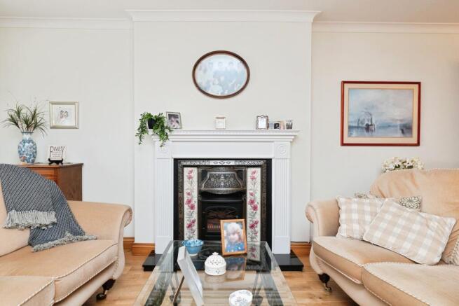 2 bed Semi-Detached Bungalow for sale Image 7
