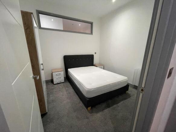 2 bed Apartment to rent Image 6