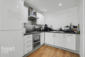 55, 332 336 Gabrielle House, Perth Road, Gants Hill, Ilford IG2 6FF