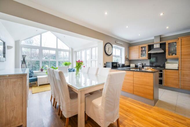 Open Plan Kitchen Dining